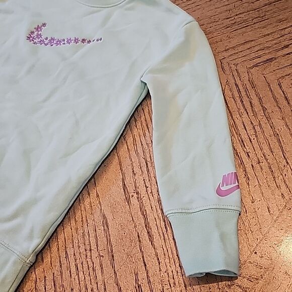Mint green Nike sweater girls size 4 XS - Picture 3 of 11